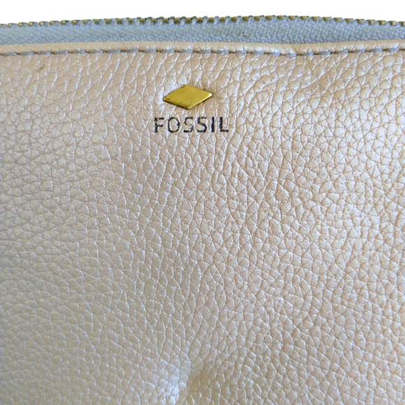 Fossil Wallet - Picture 3 of 10